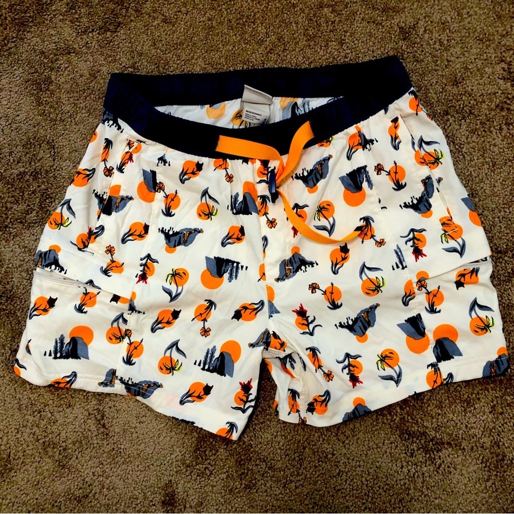 North Face adjustable print shorts
